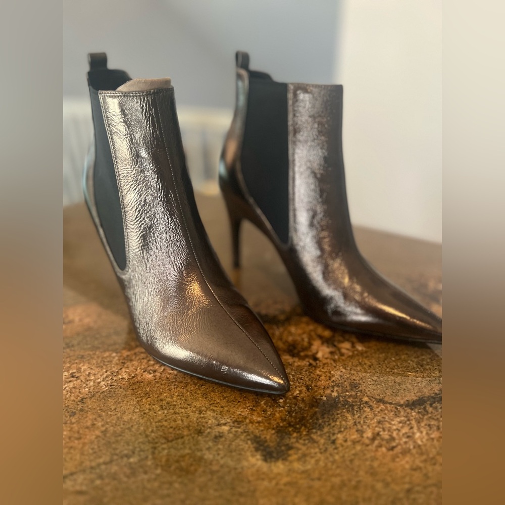 Nine West Pull On Ankle Boot Metallic Bronze Brown Leather Heel 3.5 Size 7.5